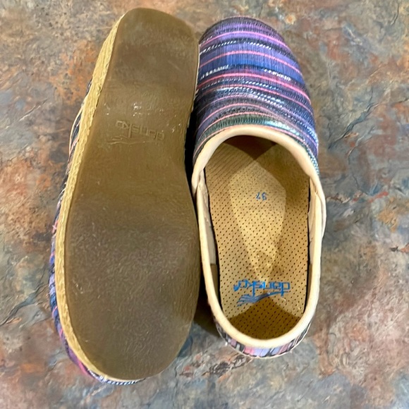 Excellent Vegan Dansko Clogs - Picture 11 of 11